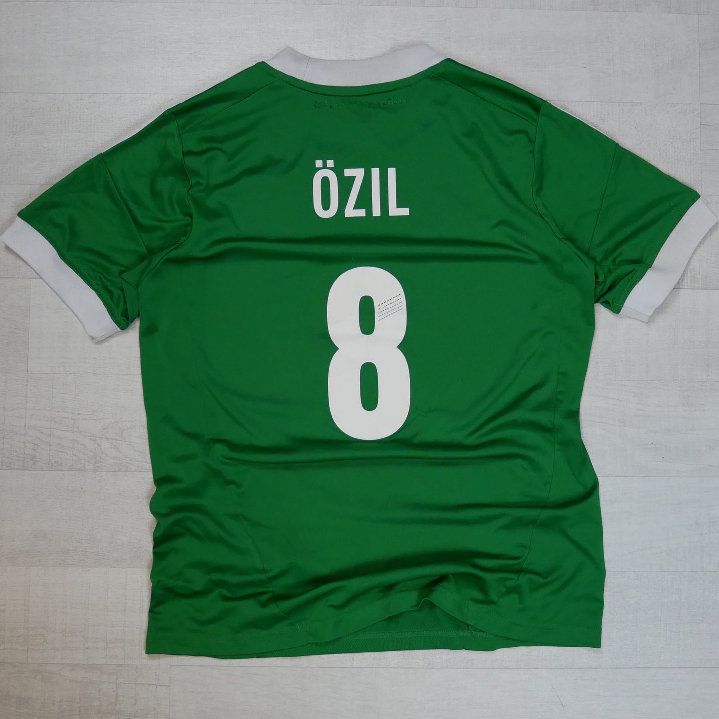 DFB Deutschland vintage Özil Trikot