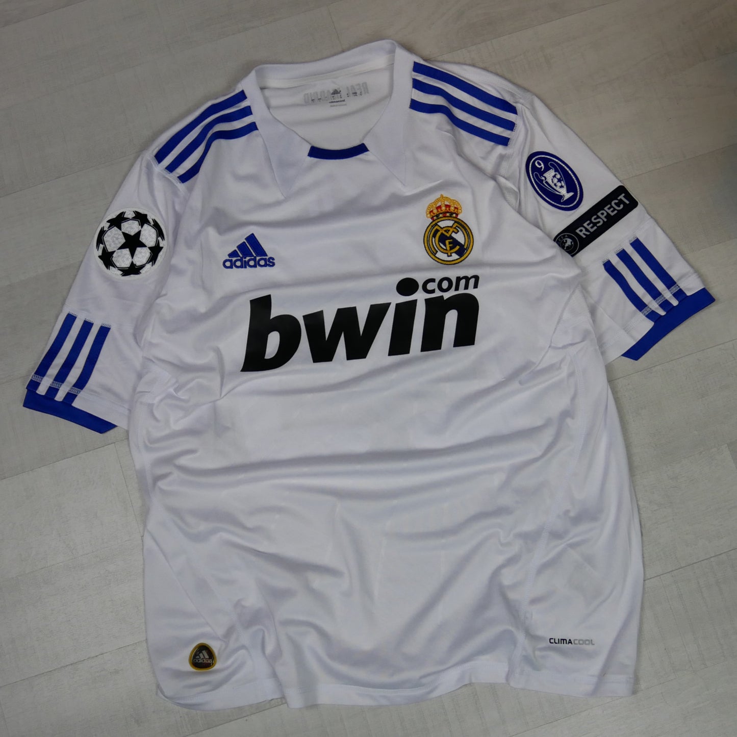 Real Madrid vintage Özil Trikot